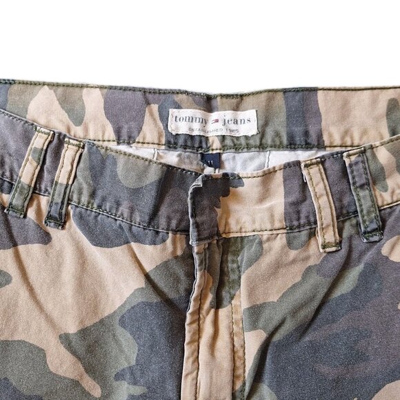 Tommy JEANS CAMO PANTS SIZE 11 - Picture 2 of 5